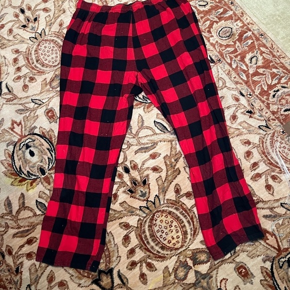 Old Navy, black and red flannel sleep pajamas with top tie size XL - Picture 7 of 7